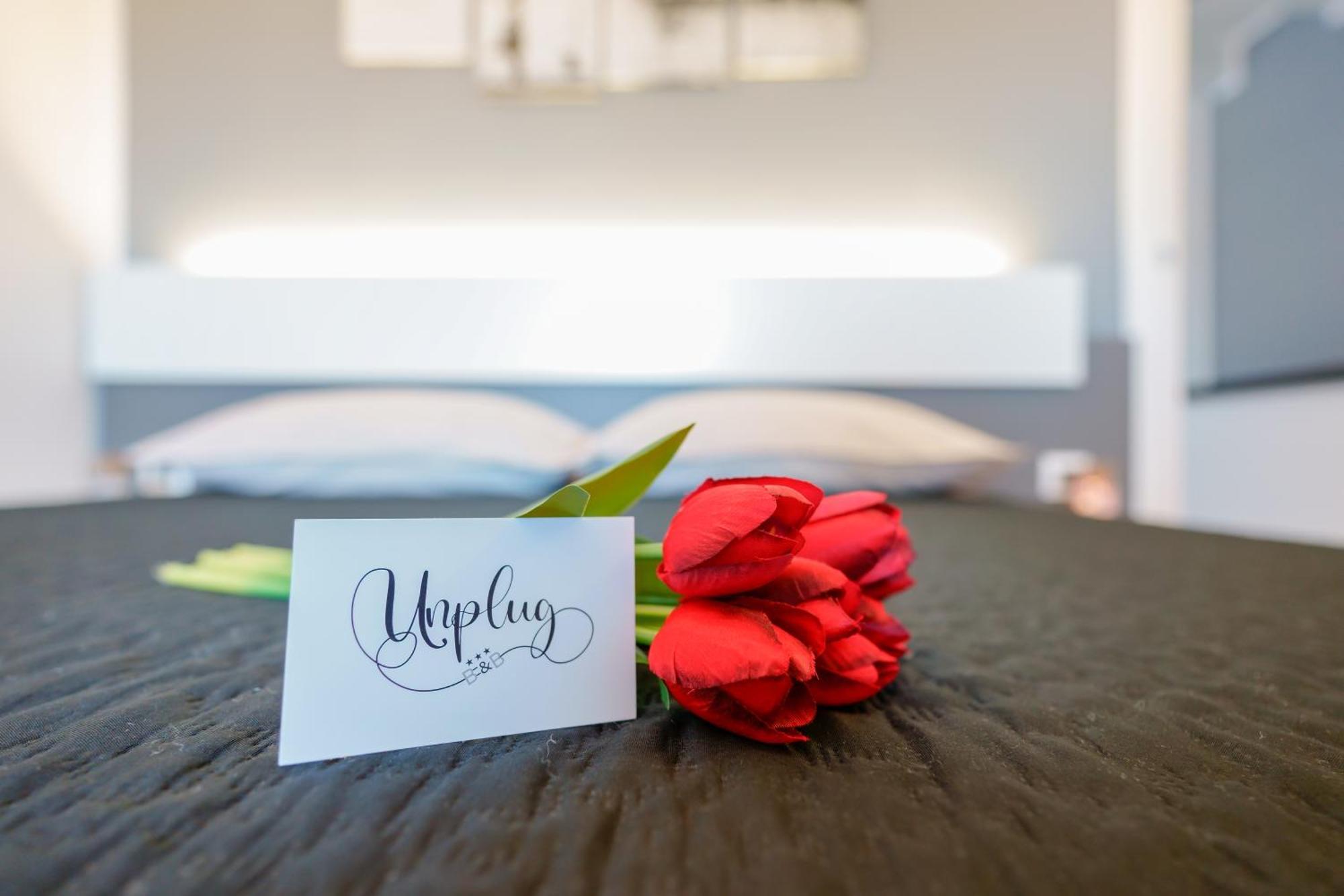 Unplug Bed and Breakfast Quartu SantʼElena Exteriör bild